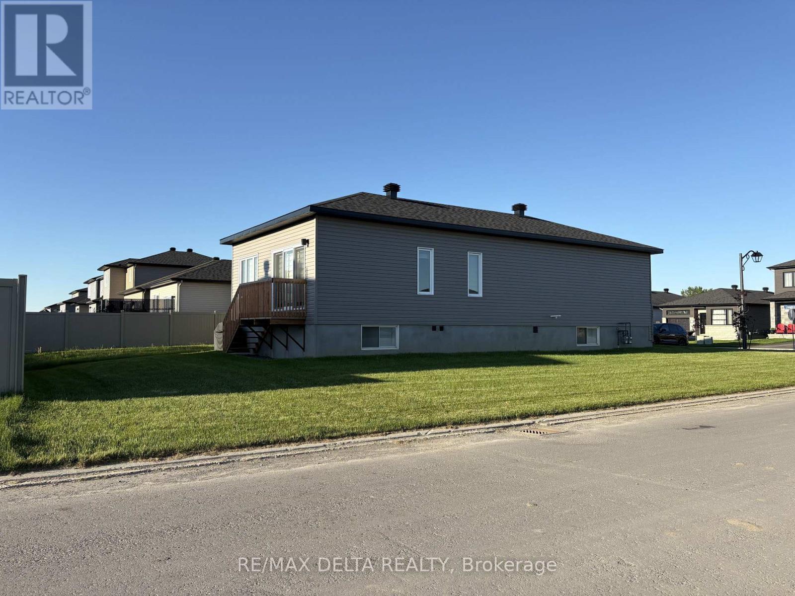 A - 517 Chambord Street, Alfred And Plantagenet, Ontario  K0A 3K0 - Photo 2 - X13018214