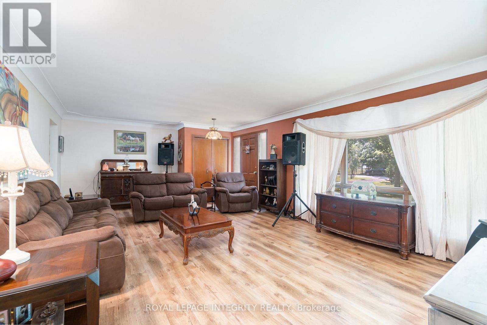 5801 Bossert Road, Niagara Falls, Ontario  L2E 6S6 - Photo 15 - X13020046