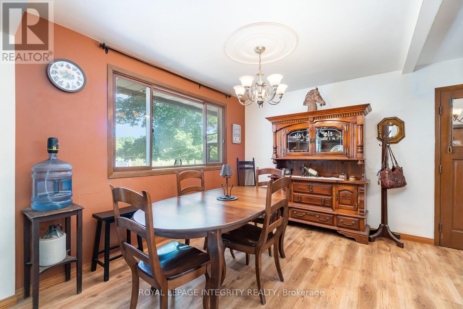 5801 Bossert Road, Niagara Falls, Ontario  L2E 6S6 - Photo 9 - X13020046