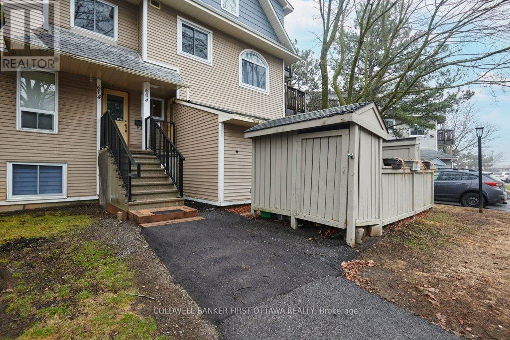 604 TANGUAY COURT, Ottawa, Ontario