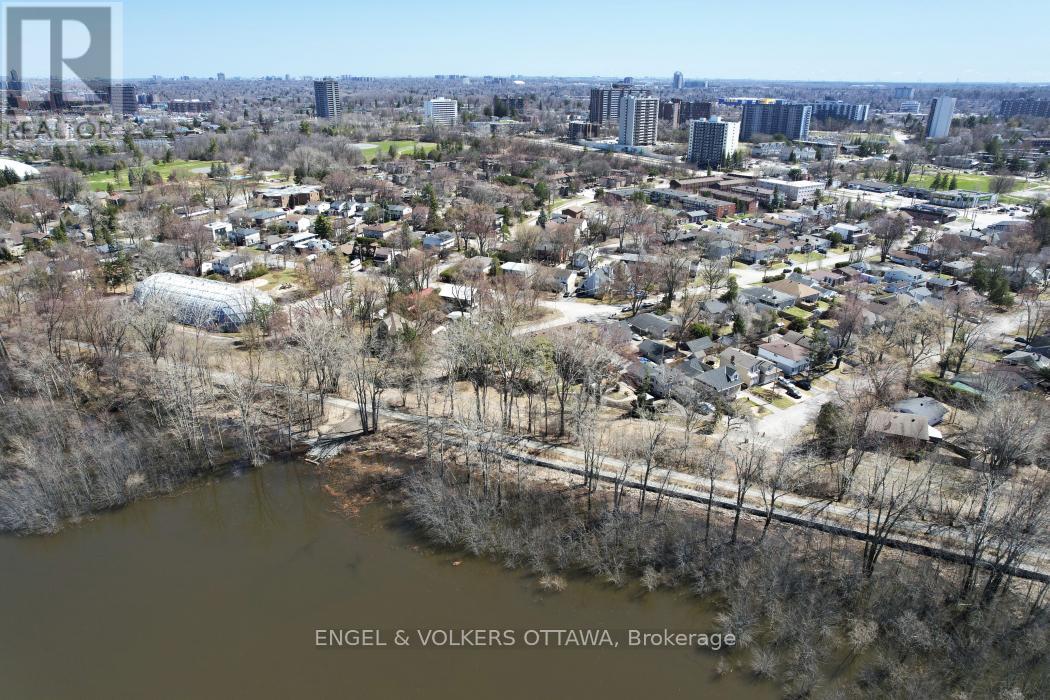 72 Scrivens Street, Ottawa, Ontario  K2B 6H1 - Photo 10 - X13024964