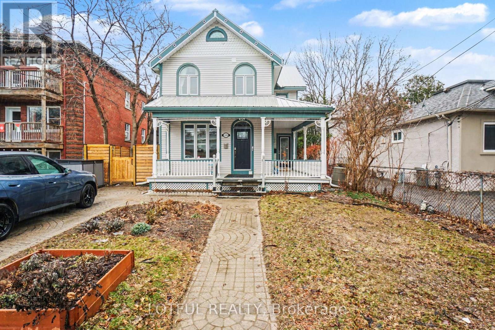 2 - 518 HILSON AVENUE, Ottawa, Ontario