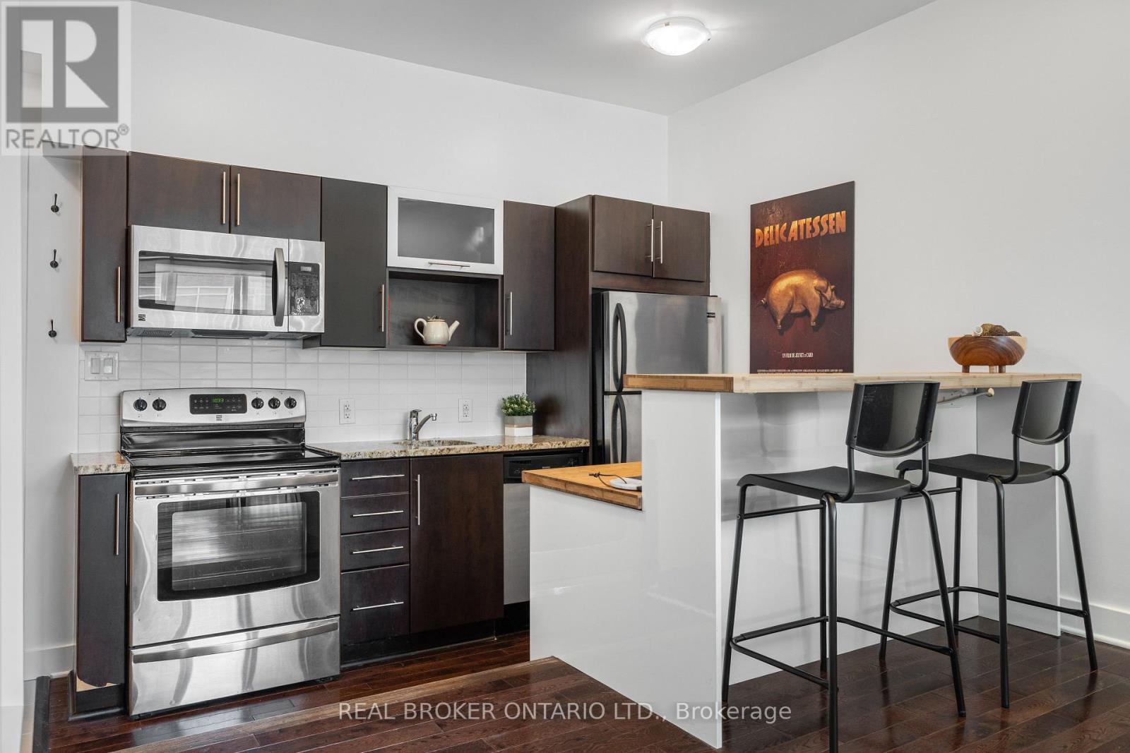 102 - 360 Cumberland Street, Ottawa, Ontario  K1N 0B1 - Photo 4 - X13026022
