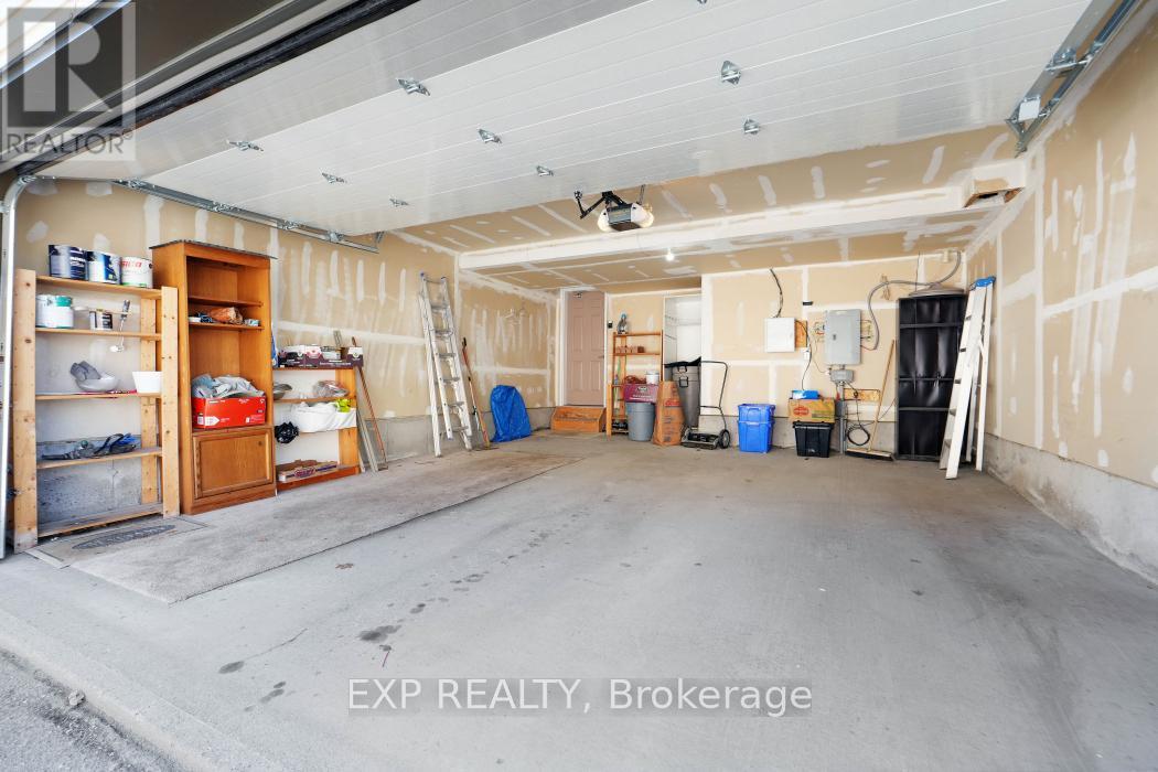 D - 3705 Riverbreeze Street, Ottawa, Ontario  K2J 0S1 - Photo 5 - X13026984