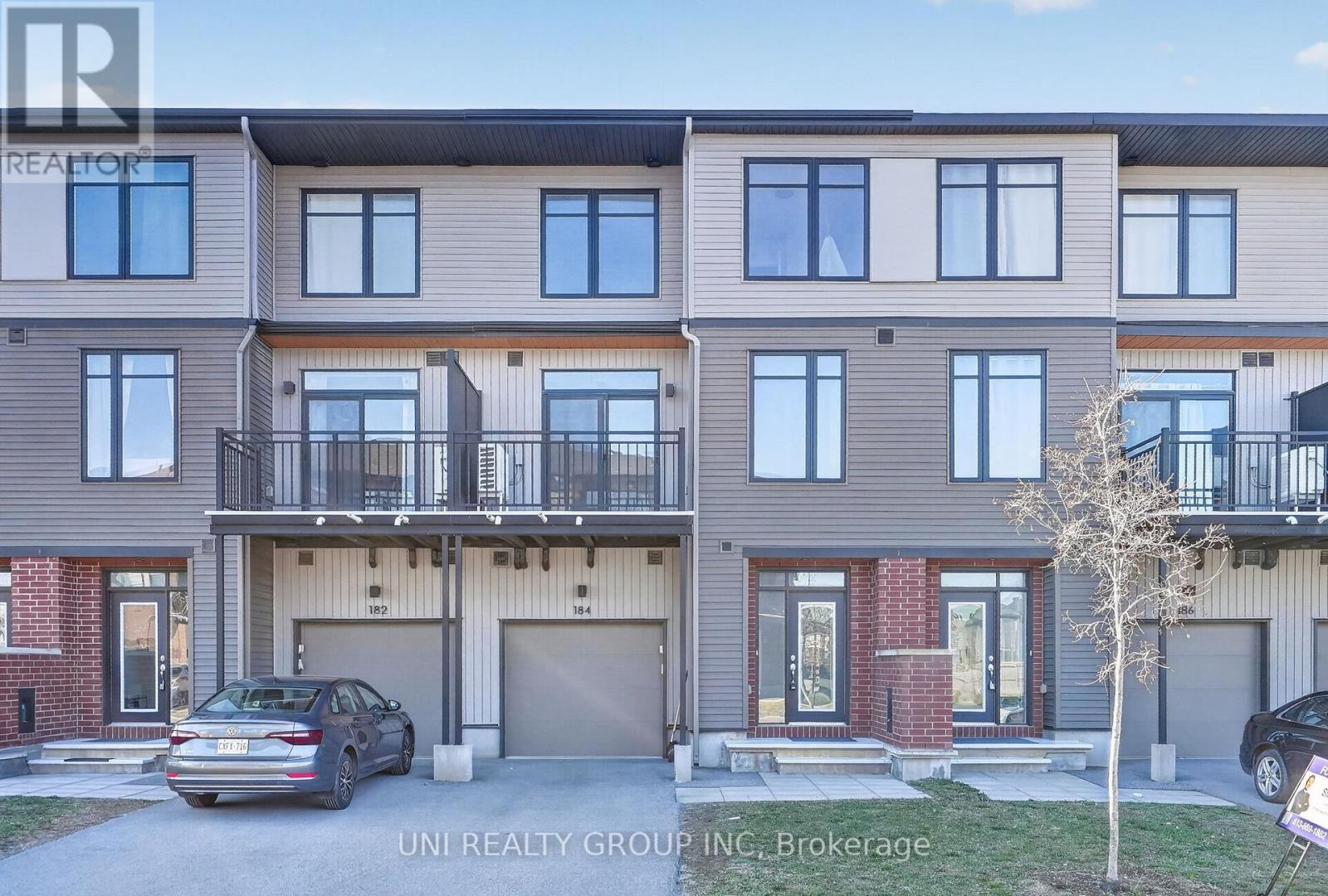184 VISOR PRIVATE, Ottawa, Ontario