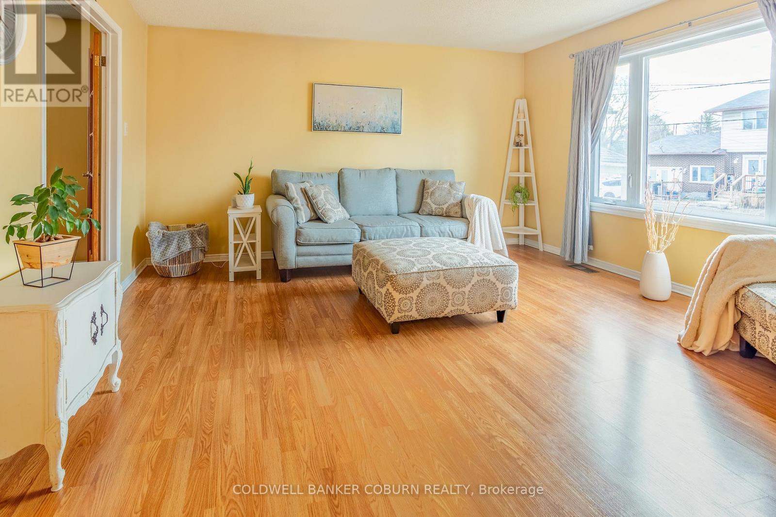 28 Landrigan Street, Arnprior, Ontario  K7S 2S6 - Photo 4 - X13028002