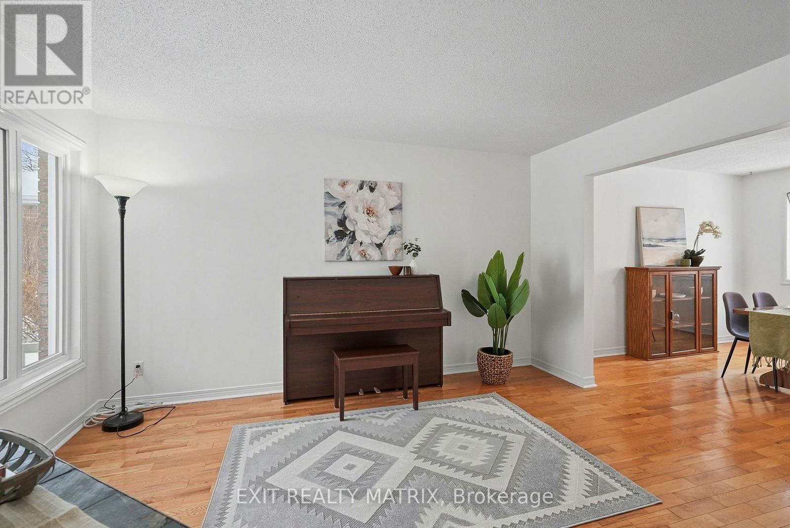 727 Brome Crescent, Ottawa, Ontario  K4A 3G8 - Photo 2 - X13028156