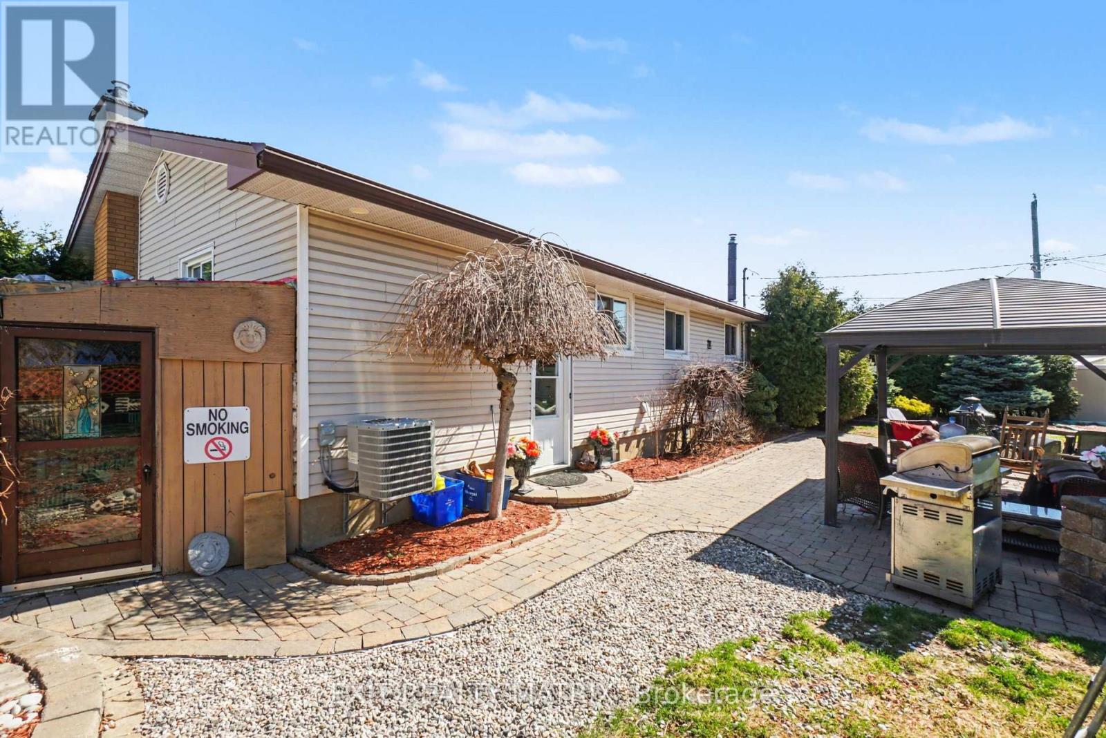 1402 Jamison Avenue, Ottawa, Ontario  K1E 1J5 - Photo 6 - X13028724