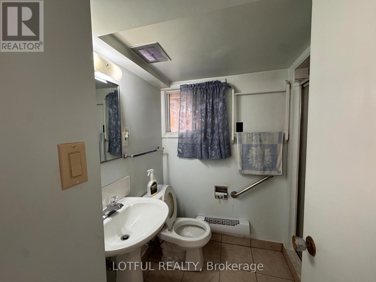 B - 30 Foster Street, Ottawa, Ontario  K1Y 3J4 - Photo 6 - X13031360