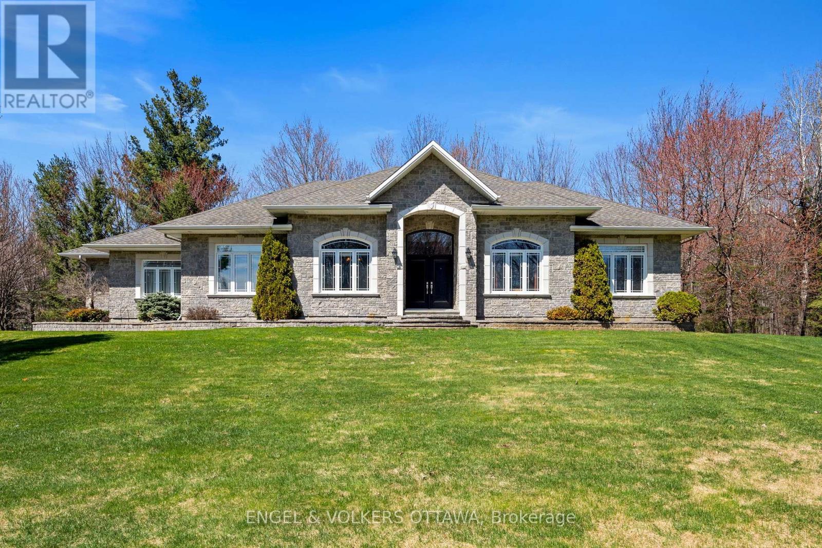 6370 EMERALD LINKS DRIVE, Ottawa, Ontario