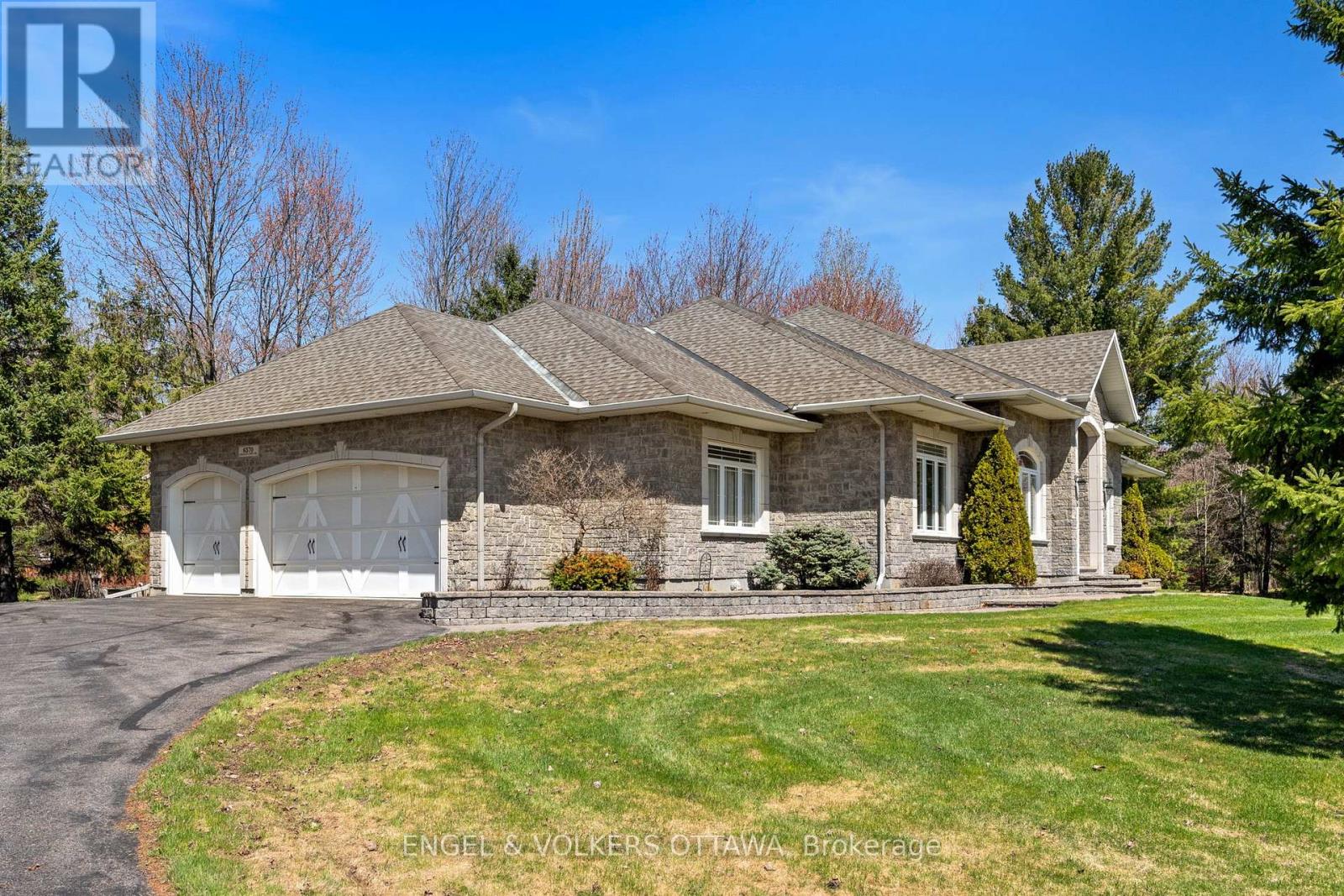 6370 Emerald Links Drive, Ottawa, Ontario  K4P 1M4 - Photo 4 - X13031656