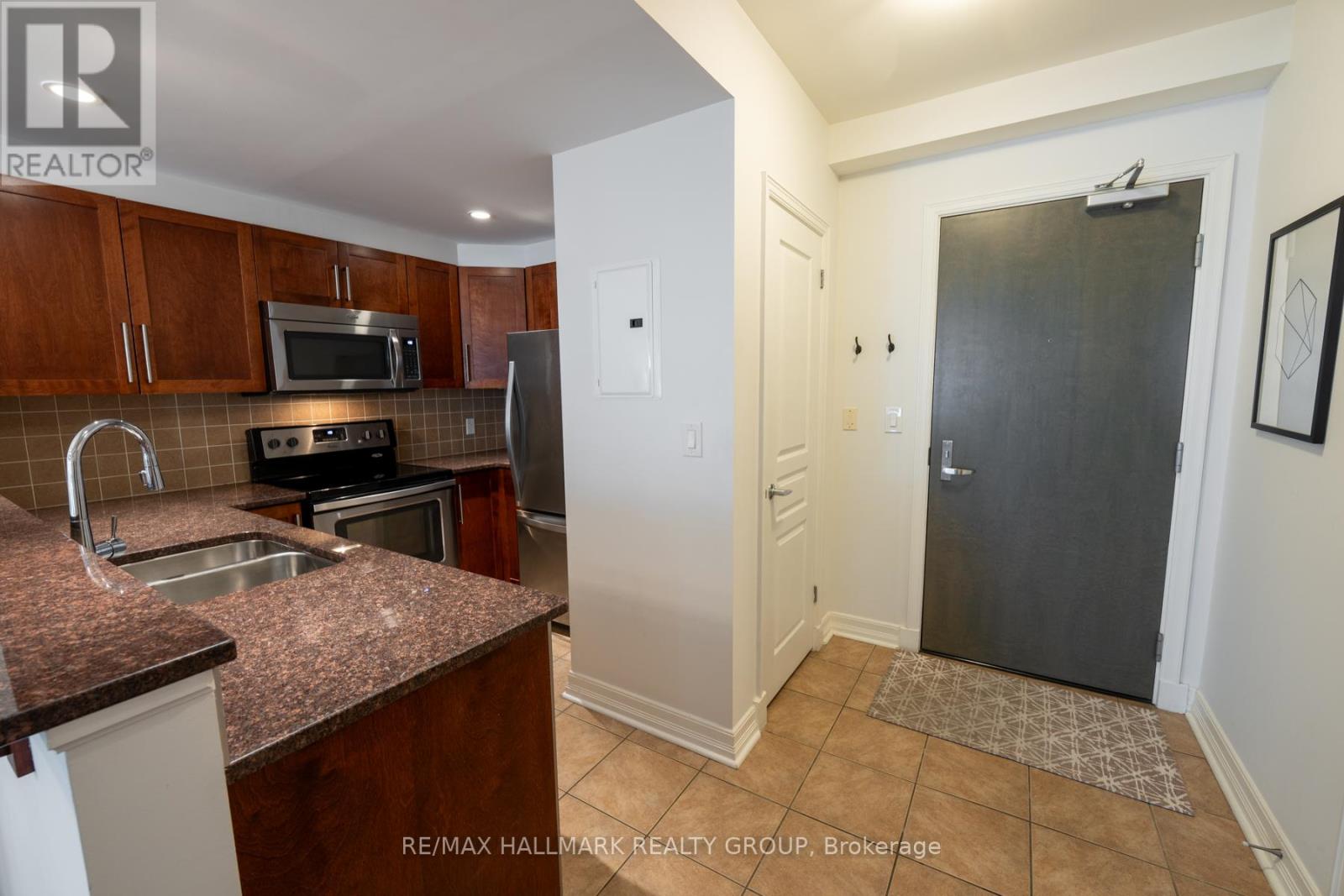 1007 - 200 Besserer Street, Ottawa, Ontario  K1N 0A7 - Photo 4 - X13032068
