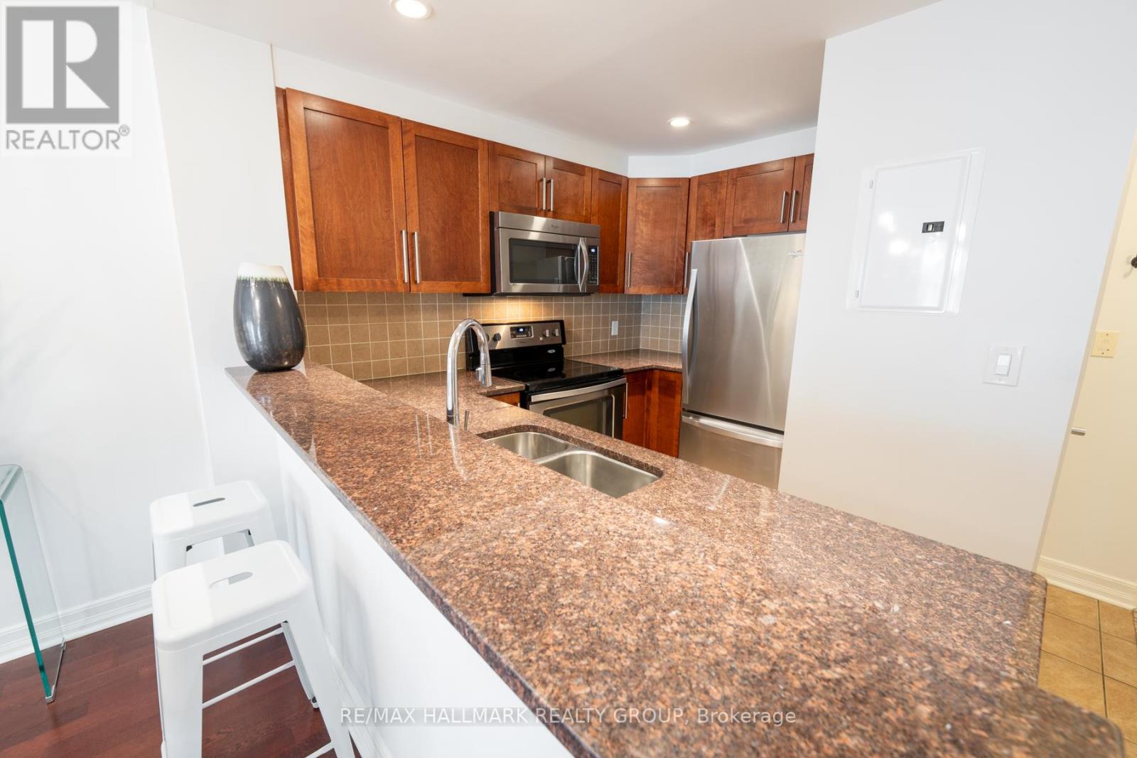 1007 - 200 Besserer Street, Ottawa, Ontario  K1N 0A7 - Photo 5 - X13032068