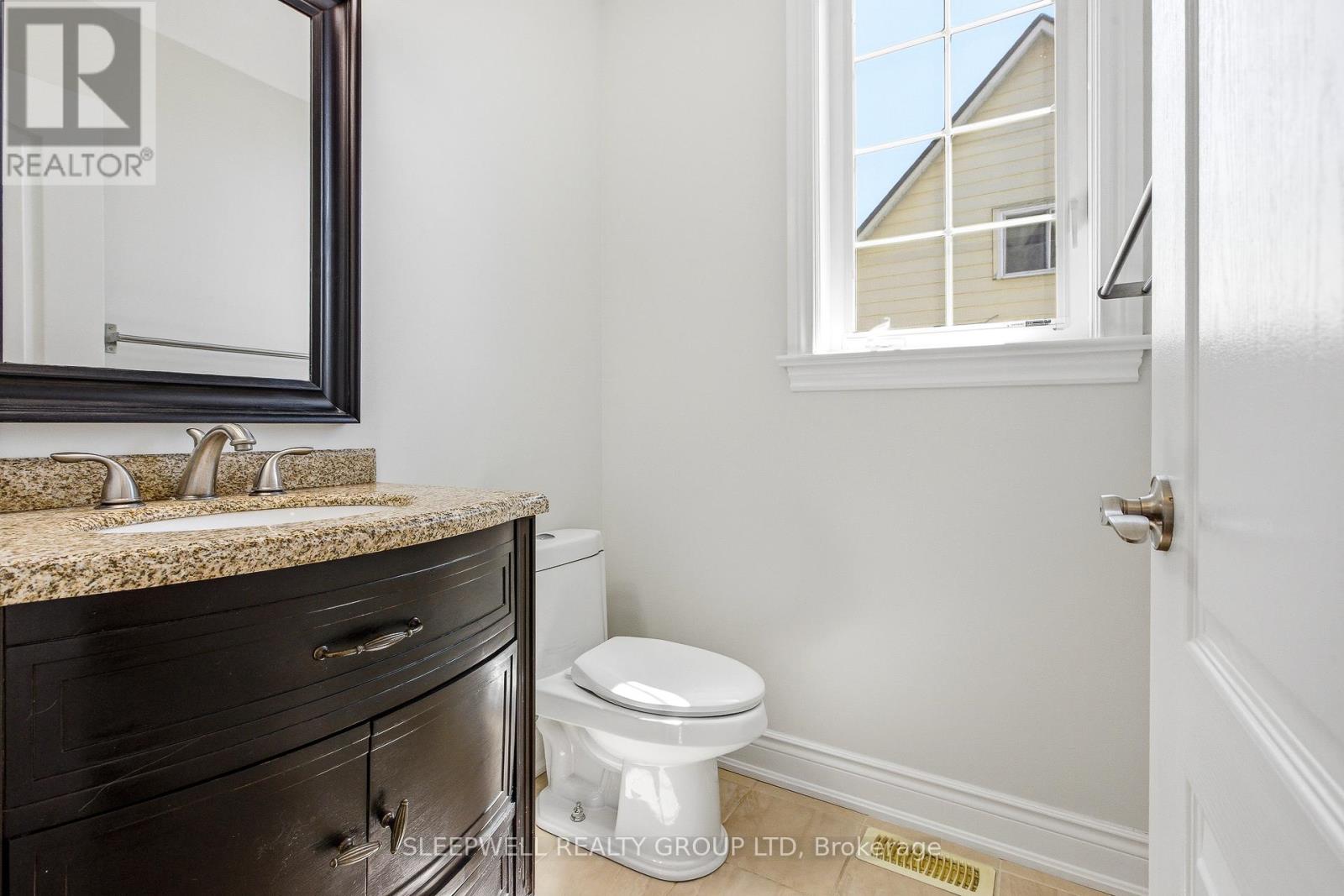 54 Christie Street, Ottawa, Ontario  K1R 0A9 - Photo 17 - X13032854