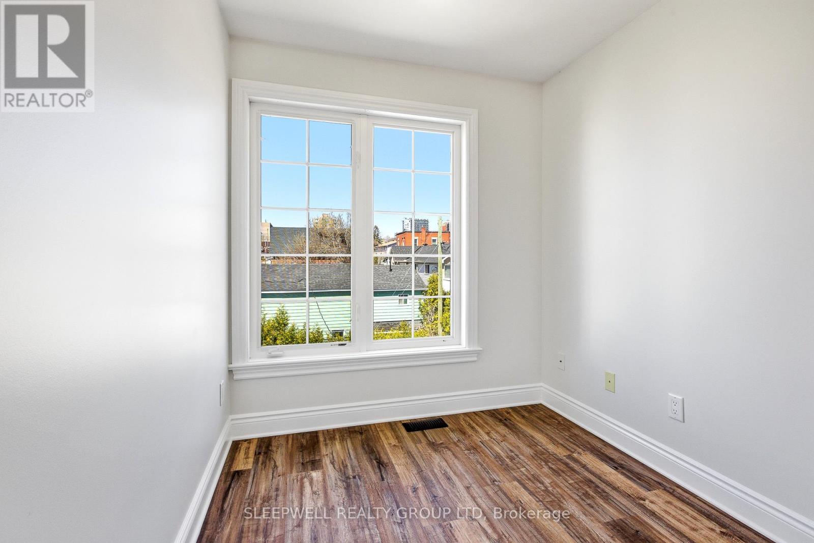54 Christie Street, Ottawa, Ontario  K1R 0A9 - Photo 30 - X13032854