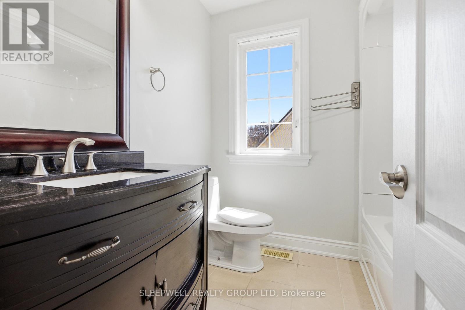 54 Christie Street, Ottawa, Ontario  K1R 0A9 - Photo 33 - X13032854
