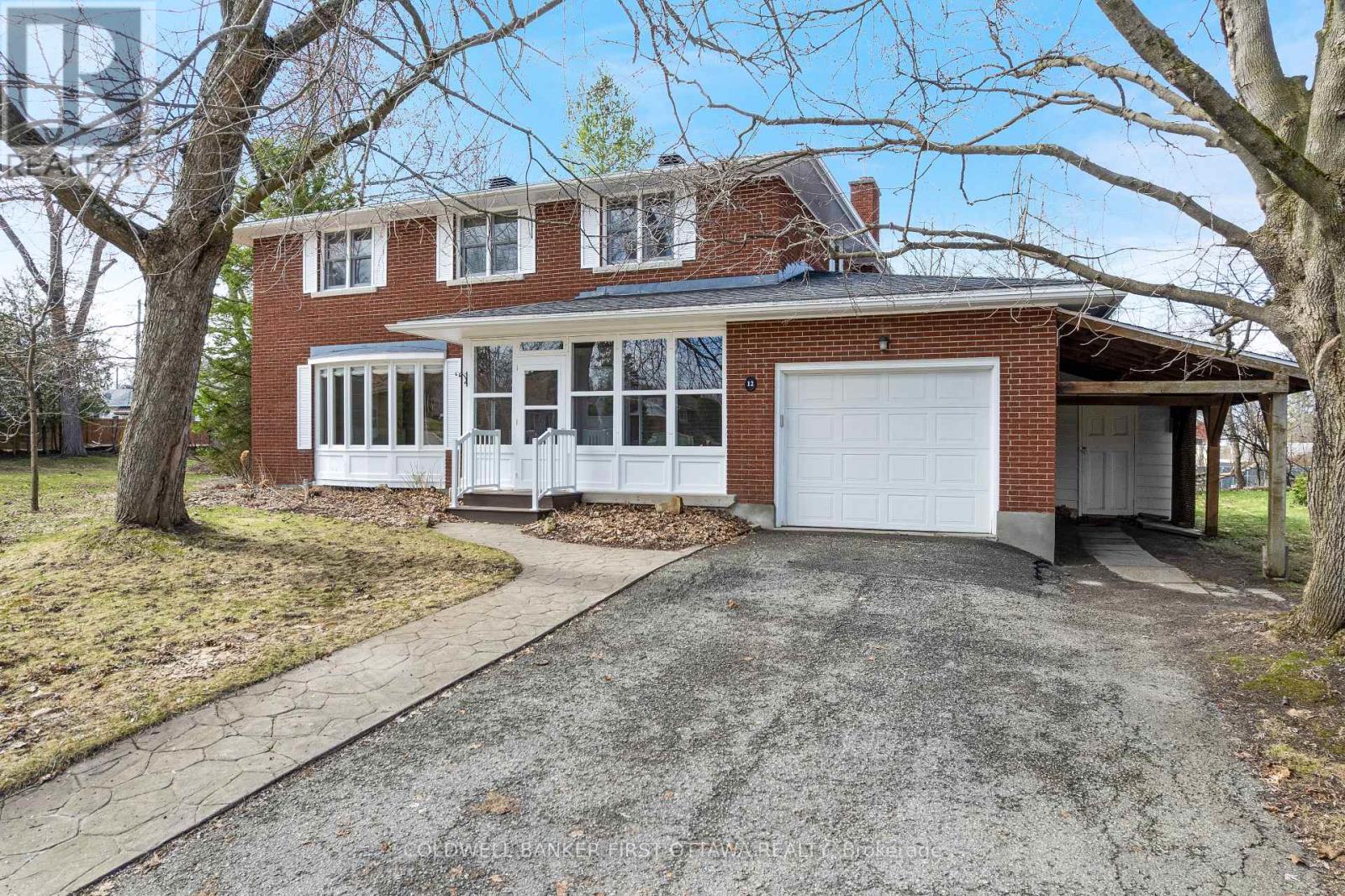 12 Glenview Crescent, Perth, Ontario  K7H 2L2 - Photo 2 - X13033976