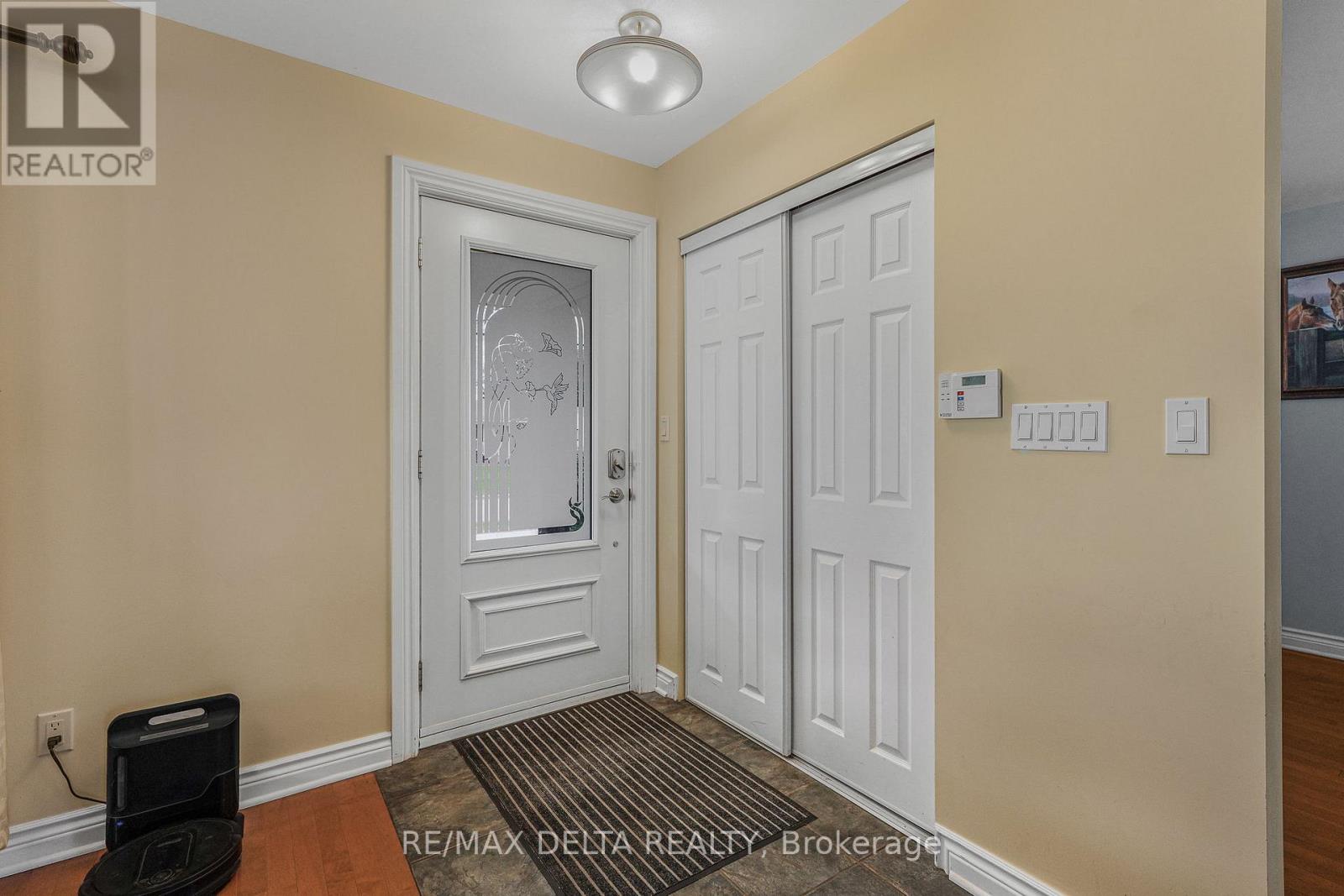 2567 Cleroux Crescent, Ottawa, Ontario  K1W 1B6 - Photo 4 - X13034090
