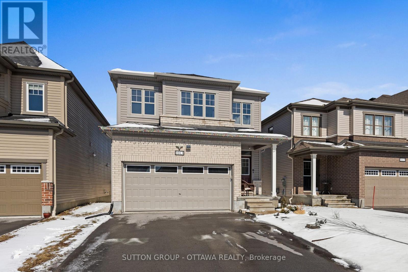 1013 MANEGE STREET, Ottawa, Ontario