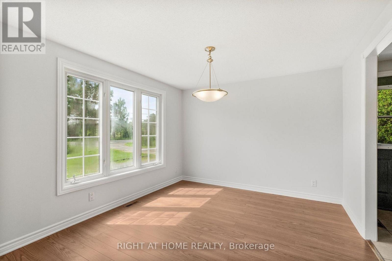 353 Russell Road, Clarence-Rockland, Ontario  K0A 2A0 - Photo 14 - X13036040