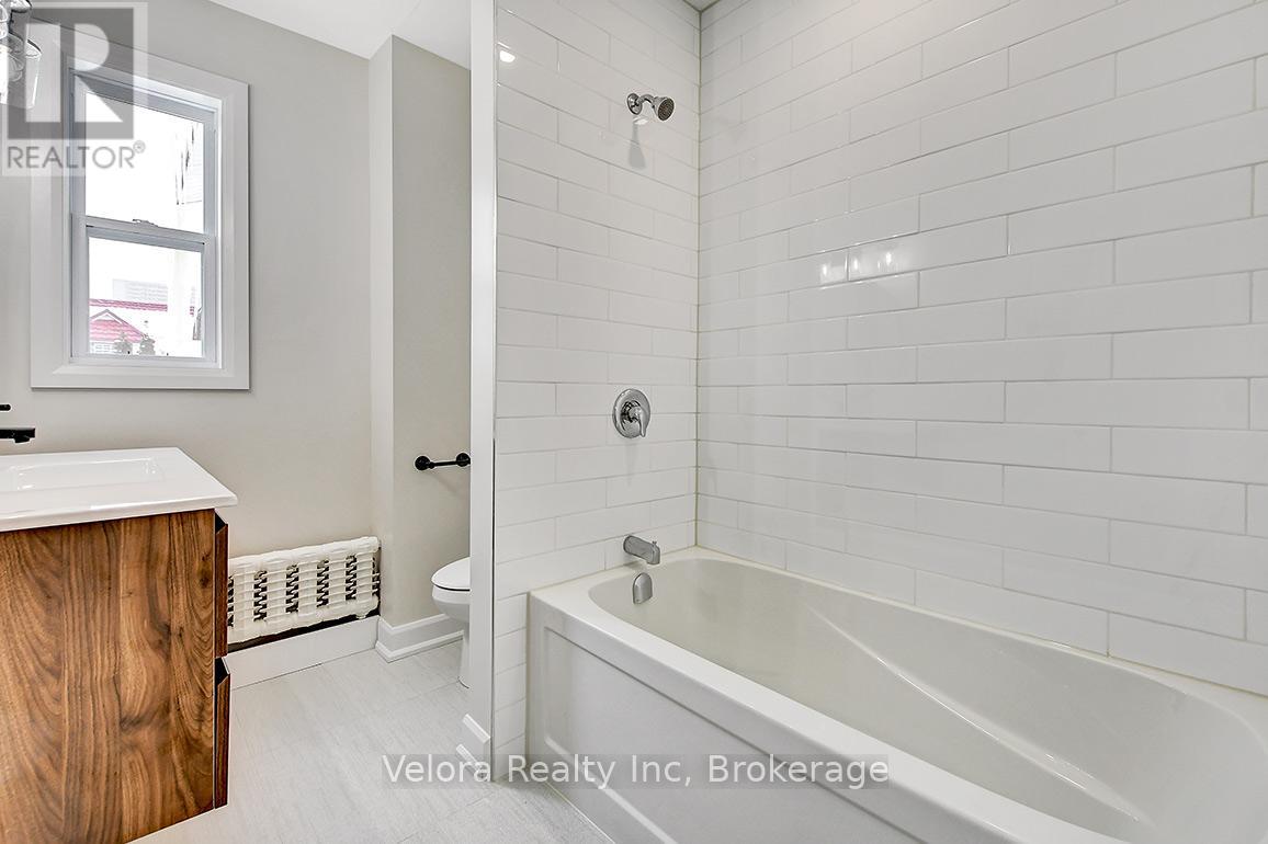 301 Zephyr Avenue, Ottawa, Ontario  K2B 5Z7 - Photo 14 - X13036470