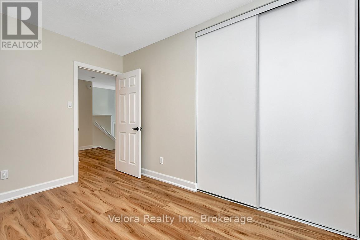 301 Zephyr Avenue, Ottawa, Ontario  K2B 5Z7 - Photo 16 - X13036470