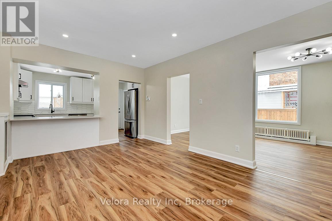 301 Zephyr Avenue, Ottawa, Ontario  K2B 5Z7 - Photo 5 - X13036470