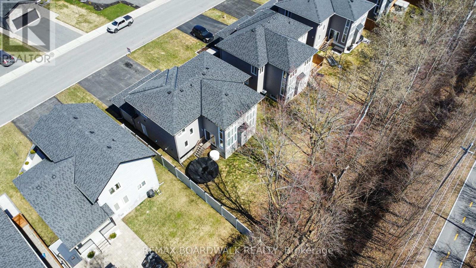 160 Hybrid Street, Russell, Ontario  K0A 1W0 - Photo 33 - X13036566