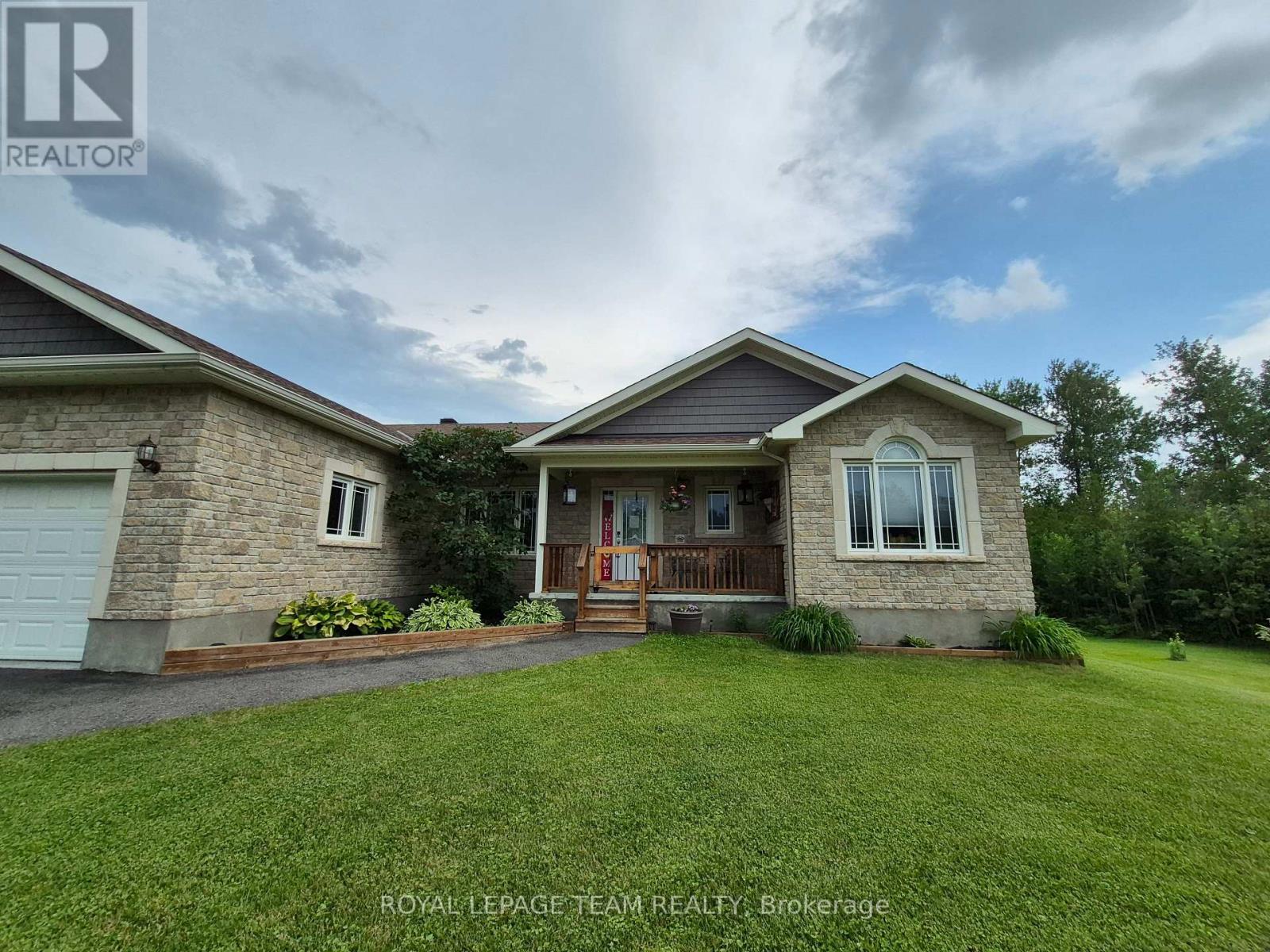 109 Stonewalk Drive, North Grenville, Ontario  K0G 1J0 - Photo 2 - X13036584