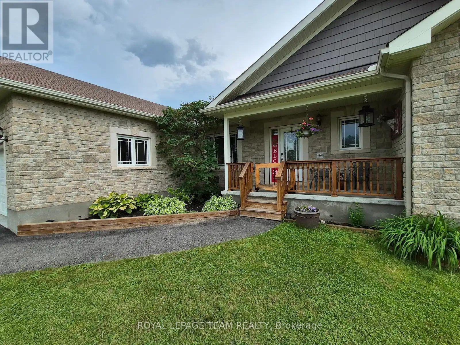 109 Stonewalk Drive, North Grenville, Ontario  K0G 1J0 - Photo 3 - X13036584