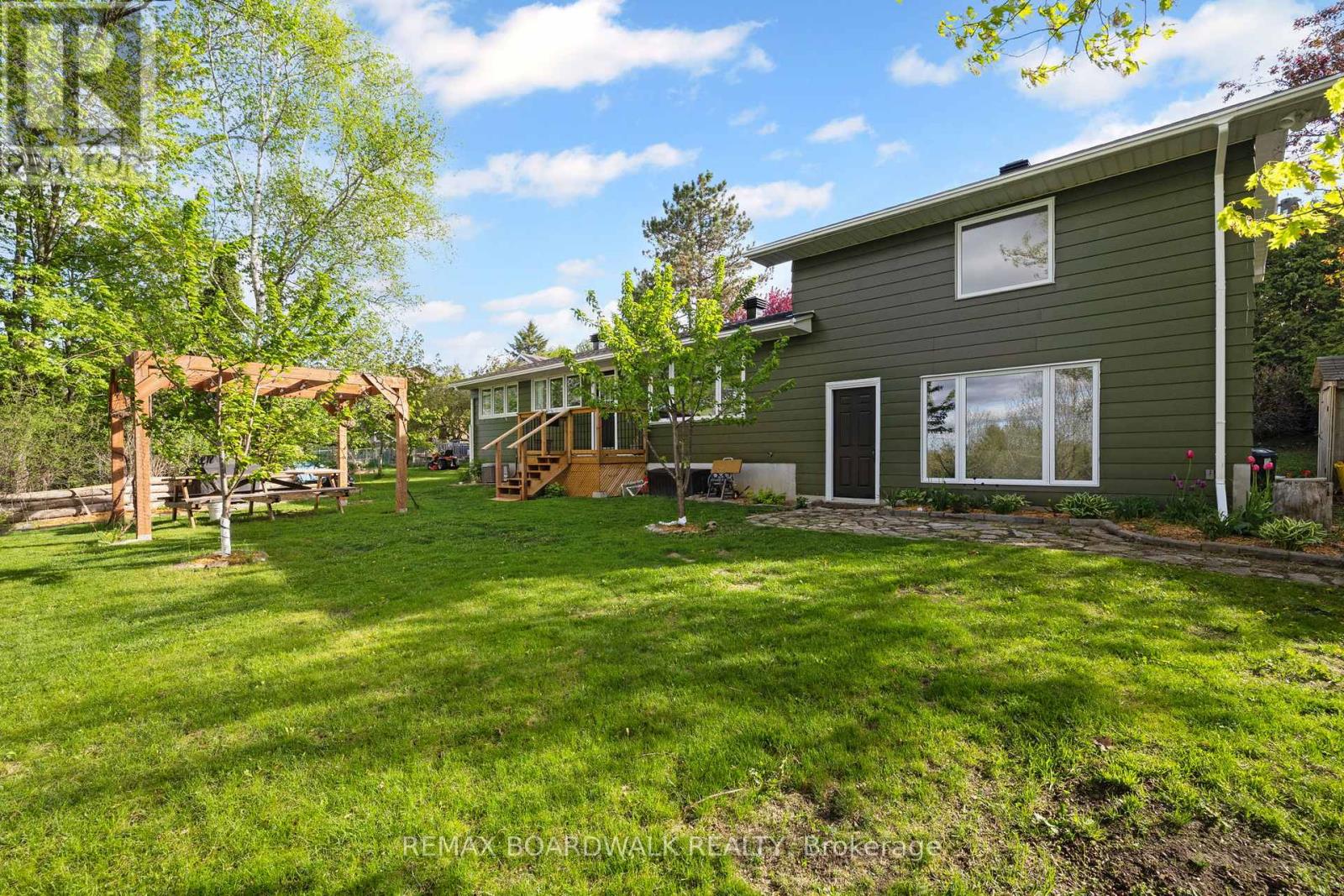 256 Mitcheson Street, Mississippi Mills, Ontario  K0A 1A0 - Photo 33 - X13036608