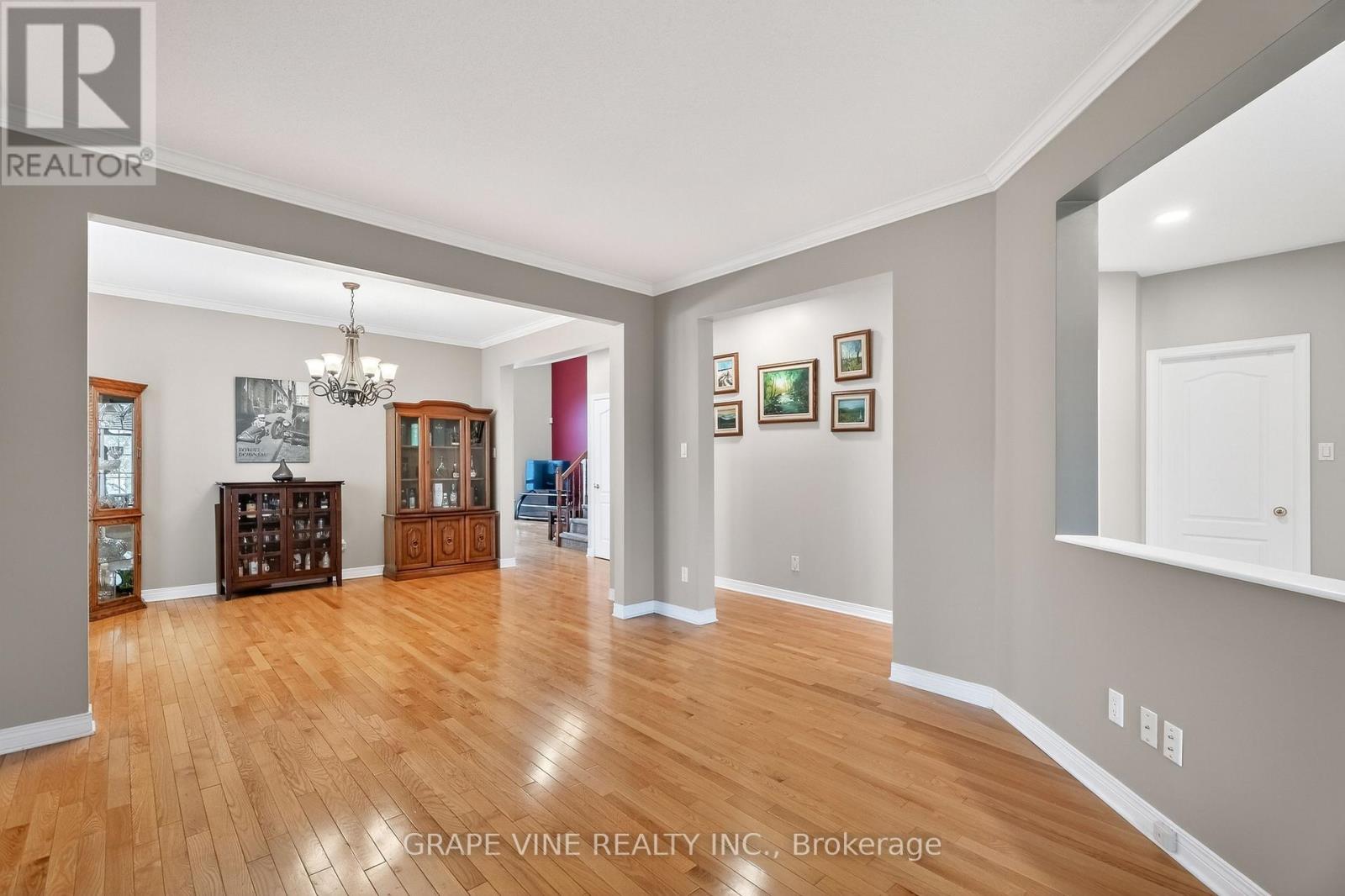 103 Rowallen Place, Ottawa, Ontario  K1T 4E3 - Photo 12 - X13036758