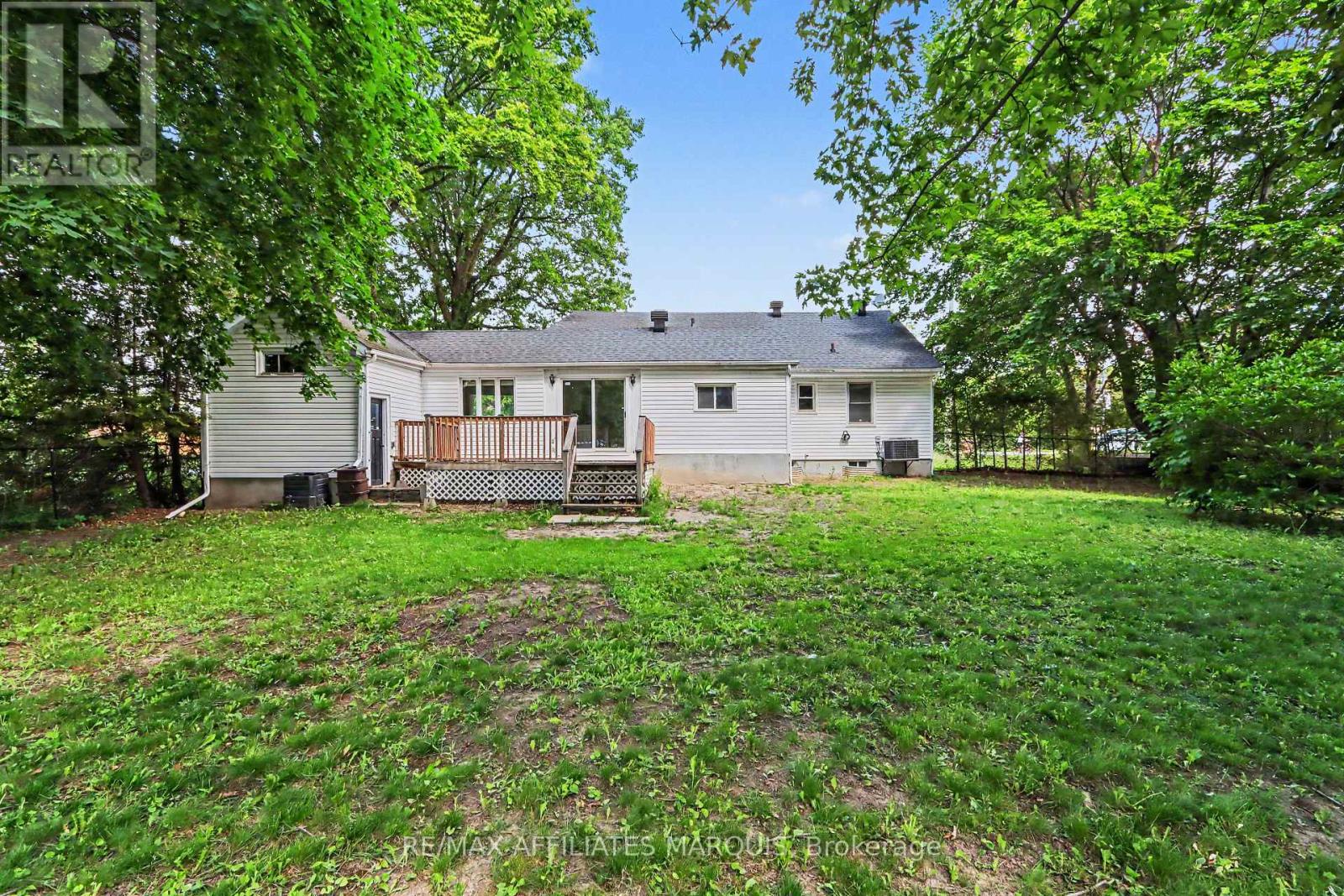 6036 Perth Street, Ottawa, Ontario  K0A 2Z0 - Photo 4 - X13037190
