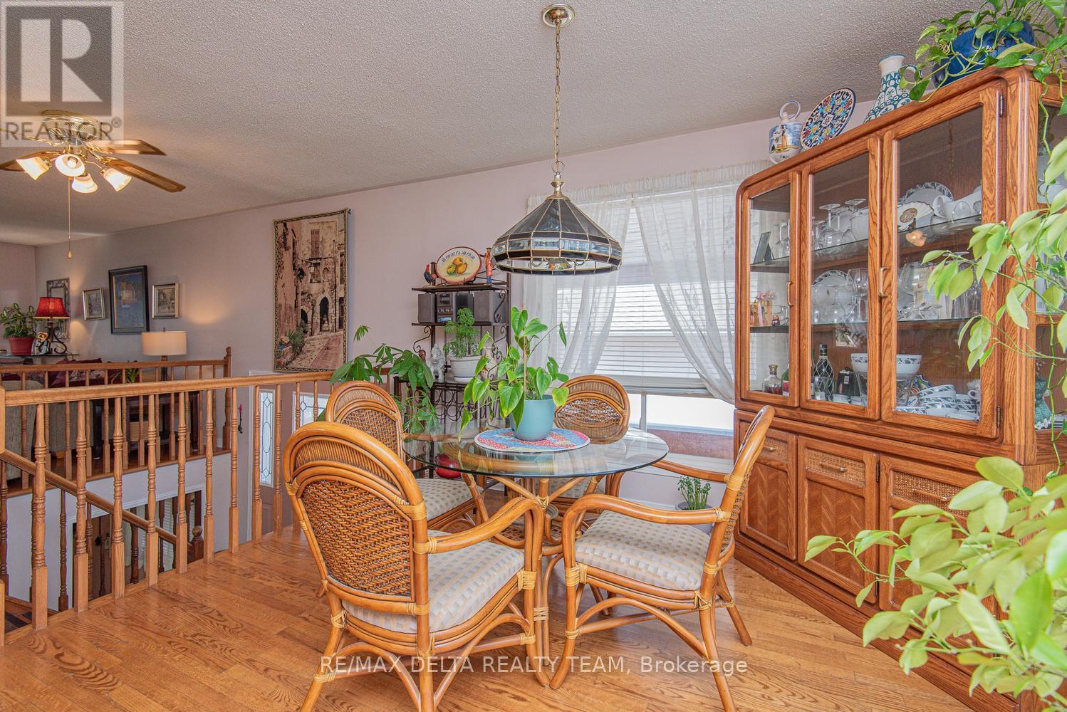 892 Beauchamp Avenue, Ottawa, Ontario  K1C 3A7 - Photo 10 - X13037522
