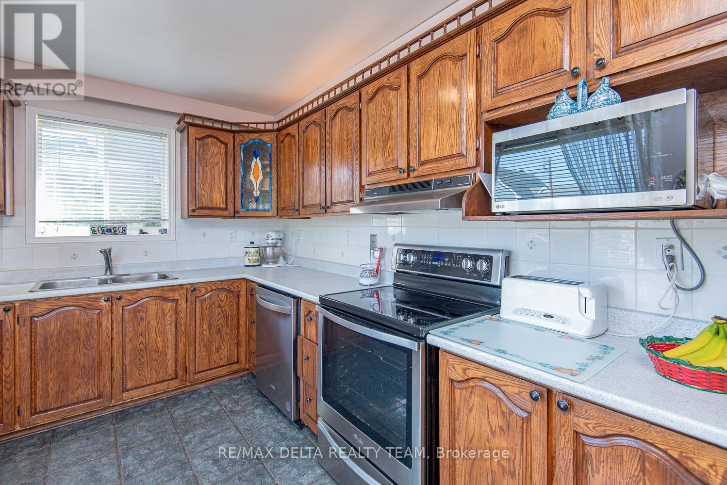 892 Beauchamp Avenue, Ottawa, Ontario  K1C 3A7 - Photo 13 - X13037522