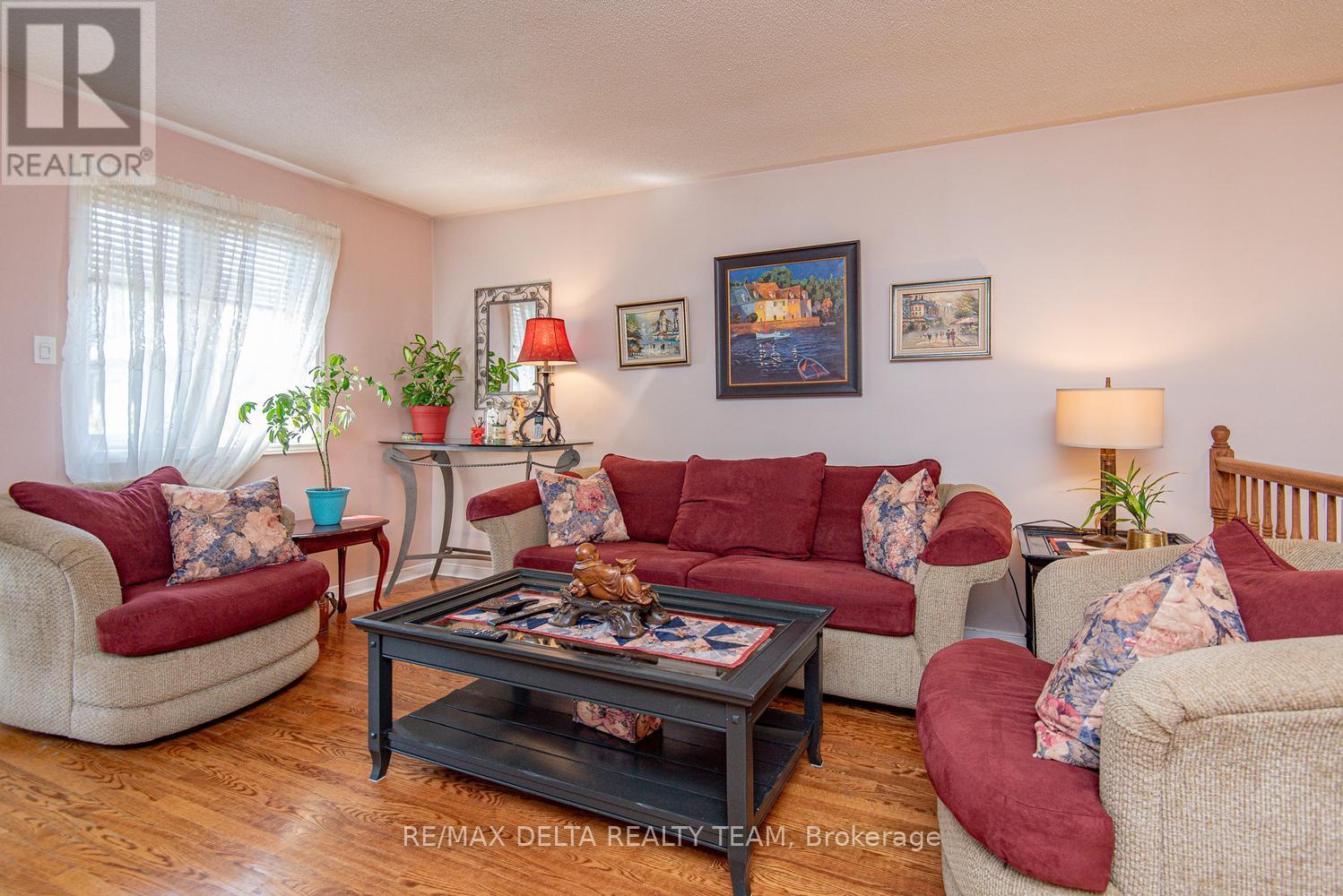 892 Beauchamp Avenue, Ottawa, Ontario  K1C 3A7 - Photo 8 - X13037522