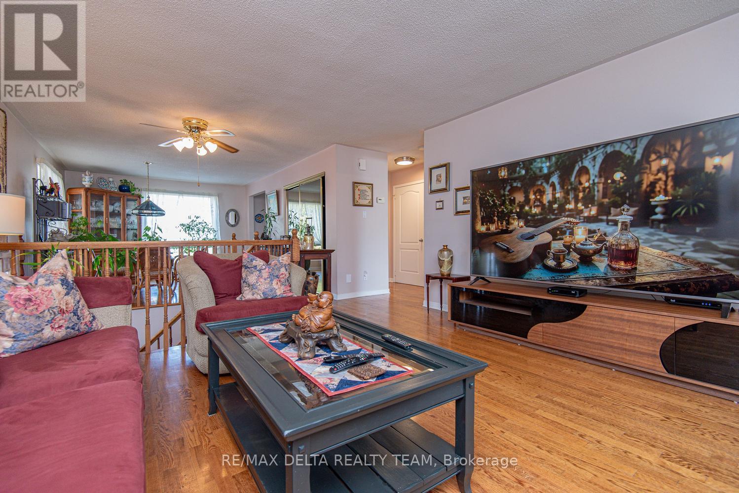 892 Beauchamp Avenue, Ottawa, Ontario  K1C 3A7 - Photo 9 - X13037522