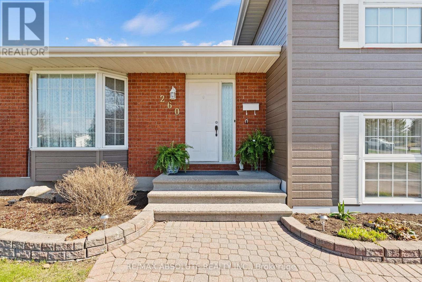 260 Allan Drive, Arnprior, Ontario  K7S 2S9 - Photo 3 - X13039148
