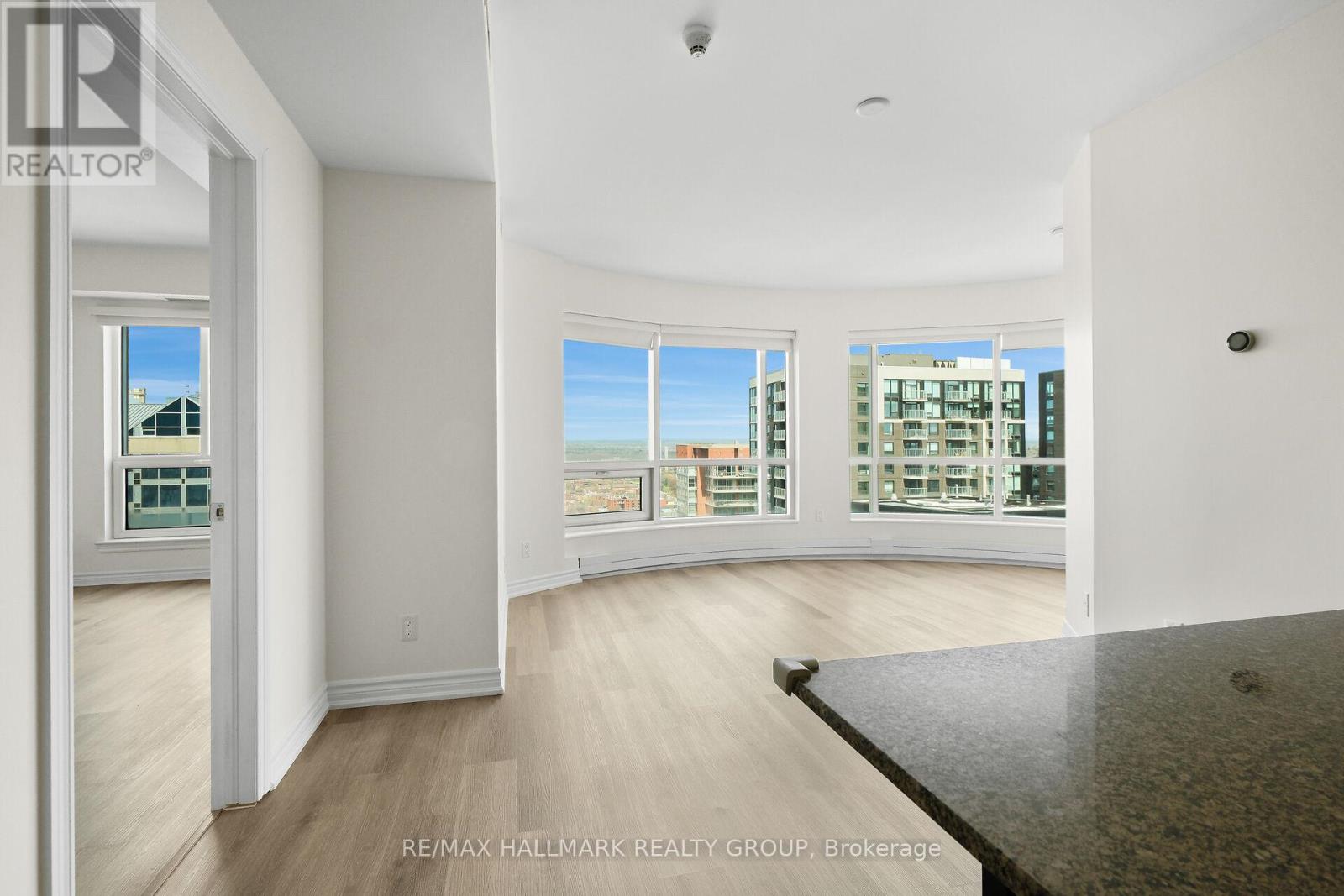 2404 - 234 Rideau Street, Ottawa, Ontario  K1N 0A9 - Photo 9 - X13039394