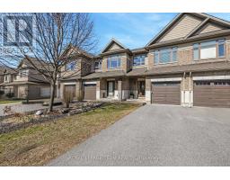 121 WOODHURST CRESCENT, Ottawa, Ontario
