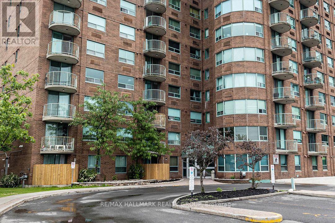 801 - 1440 HERON ROAD, Ottawa, Ontario