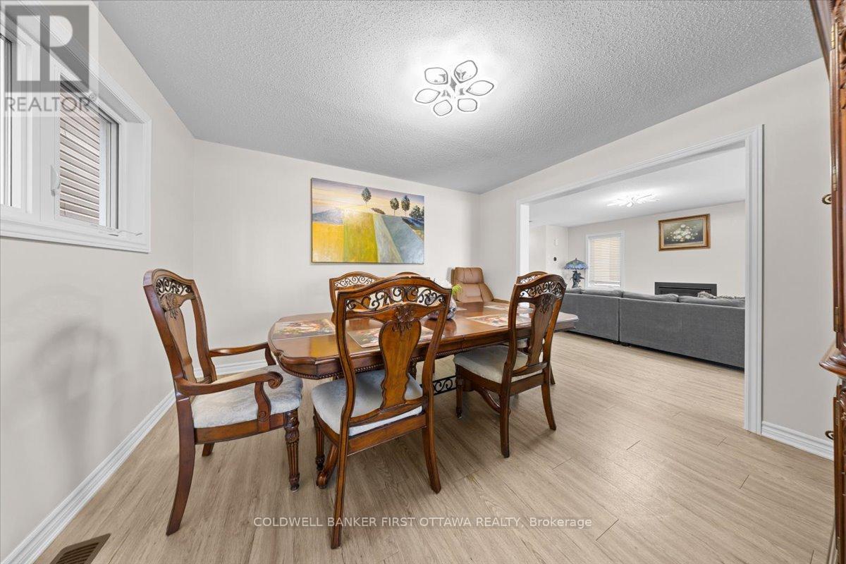 355 Sweetclover Way, Ottawa, Ontario  K4A 1E6 - Photo 10 - X13043522