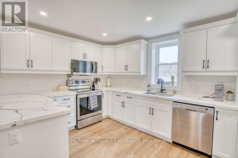 4 Bedford Street E, Westport, Ontario  K0G 1X0 - Photo 3 - X13043870