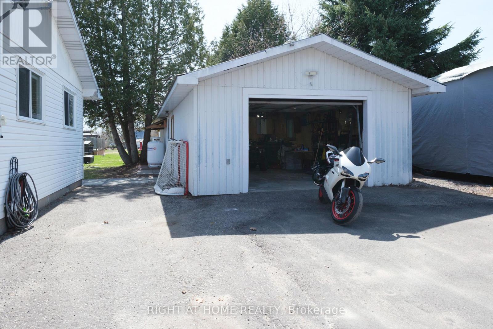 14 Fisher Street, Mcnab/braeside, Ontario  K0A 3L0 - Photo 25 - X13045548