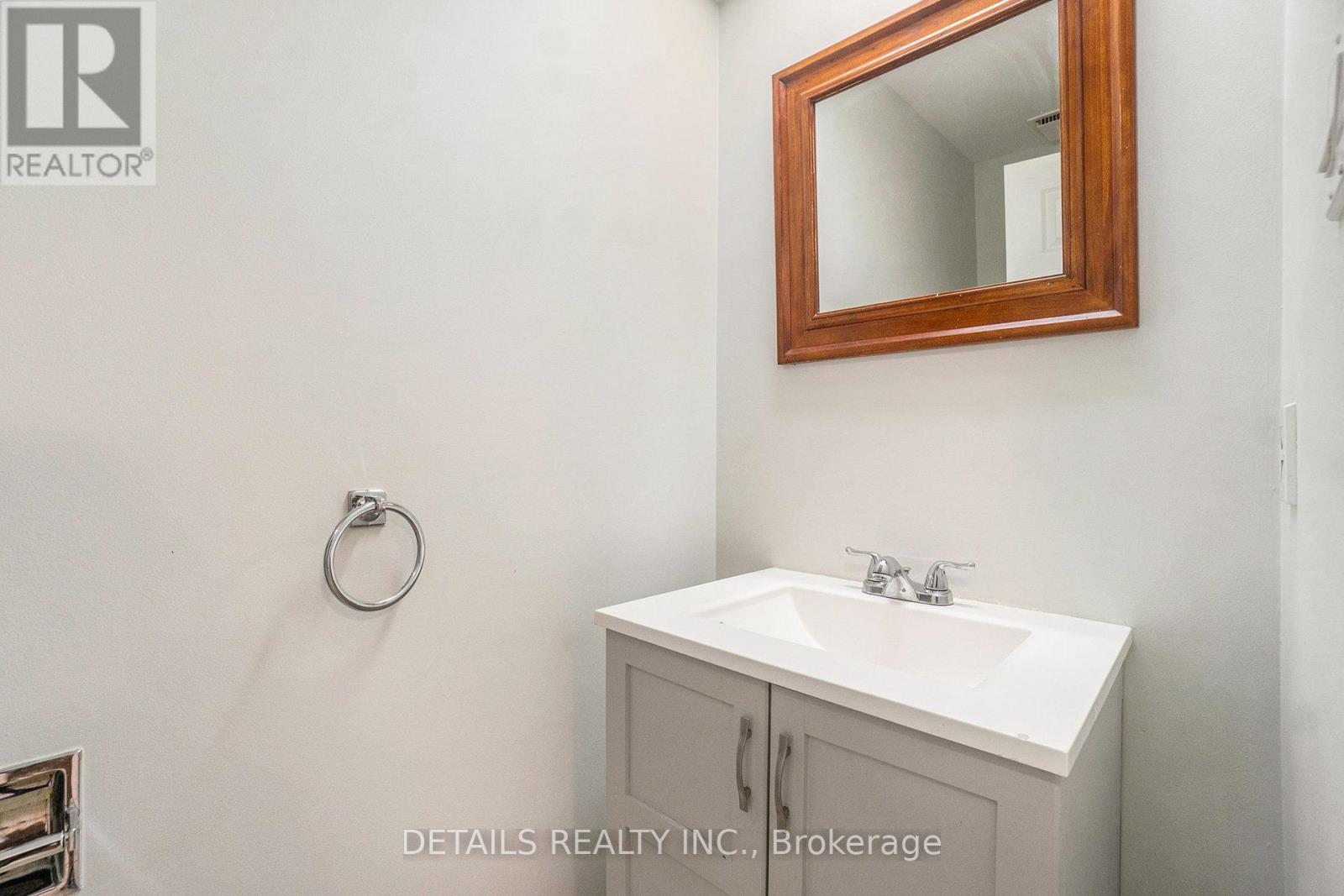 144d Valley Stream Drive, Ottawa, Ontario  K2H 9C6 - Photo 15 - X13045694