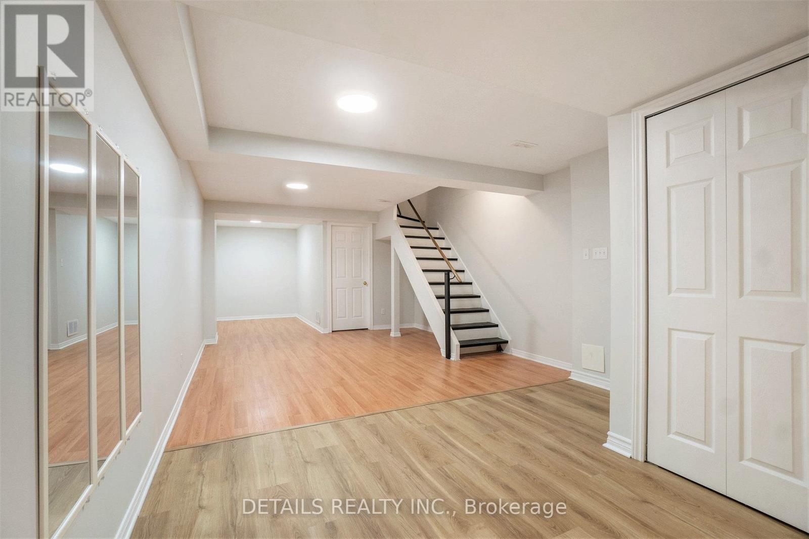 144d Valley Stream Drive, Ottawa, Ontario  K2H 9C6 - Photo 17 - X13045694