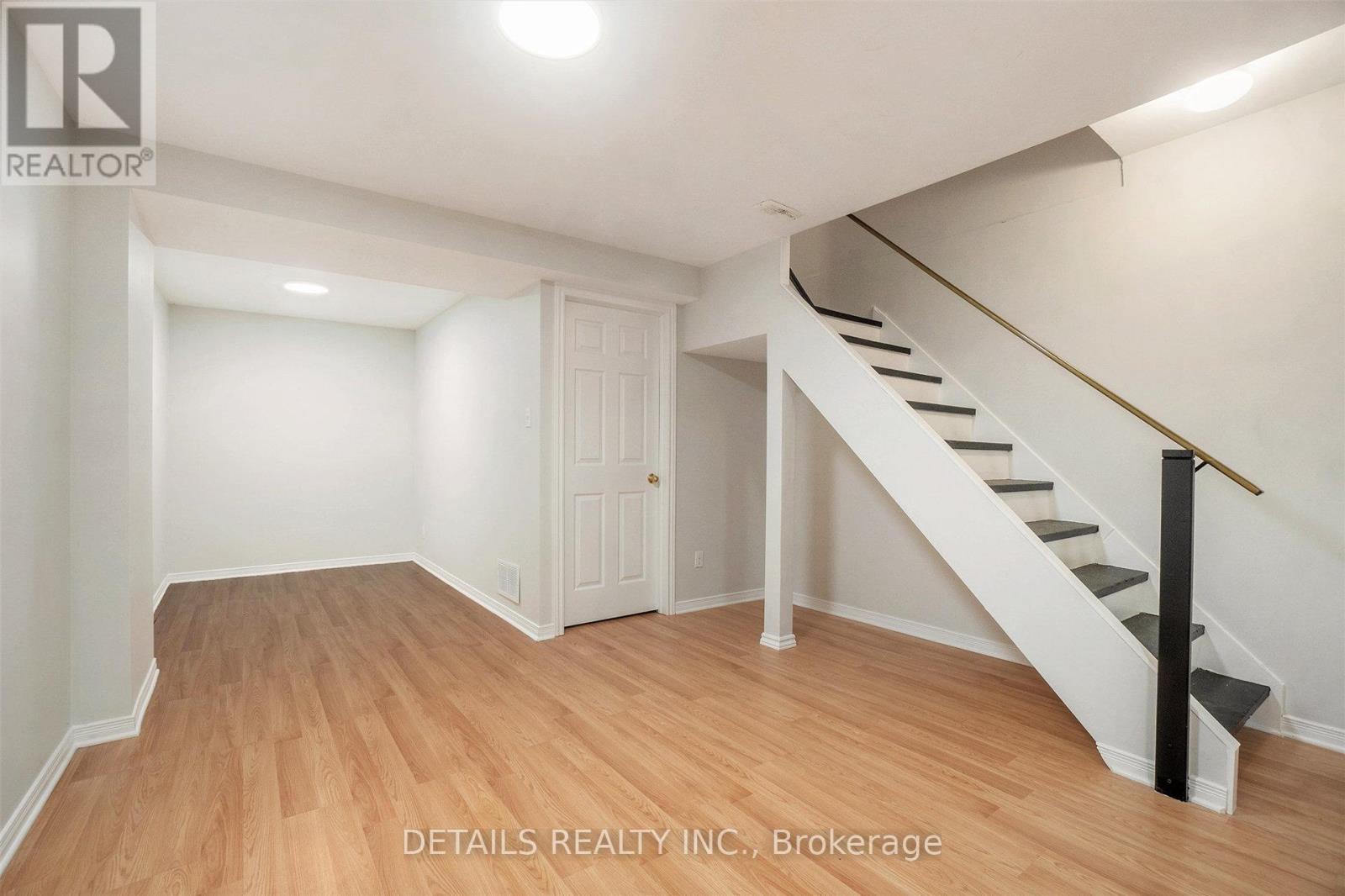 144d Valley Stream Drive, Ottawa, Ontario  K2H 9C6 - Photo 18 - X13045694