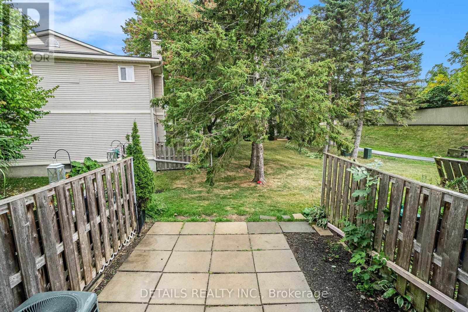 144d Valley Stream Drive, Ottawa, Ontario  K2H 9C6 - Photo 6 - X13045694
