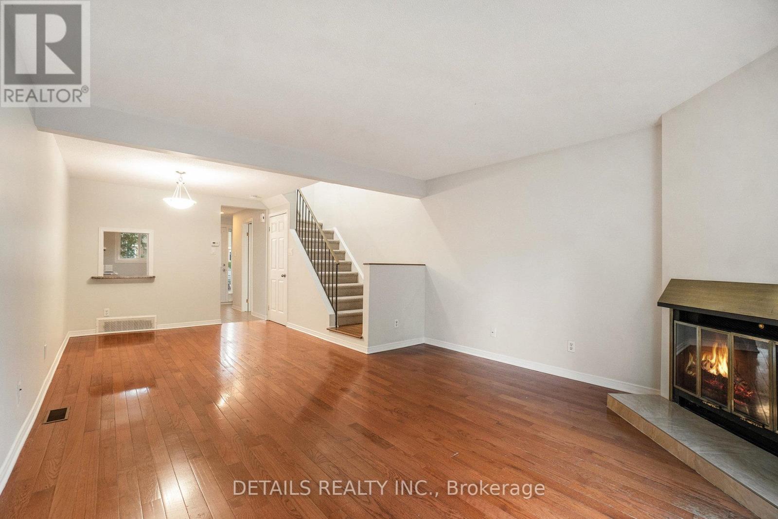 144d Valley Stream Drive, Ottawa, Ontario  K2H 9C6 - Photo 7 - X13045694
