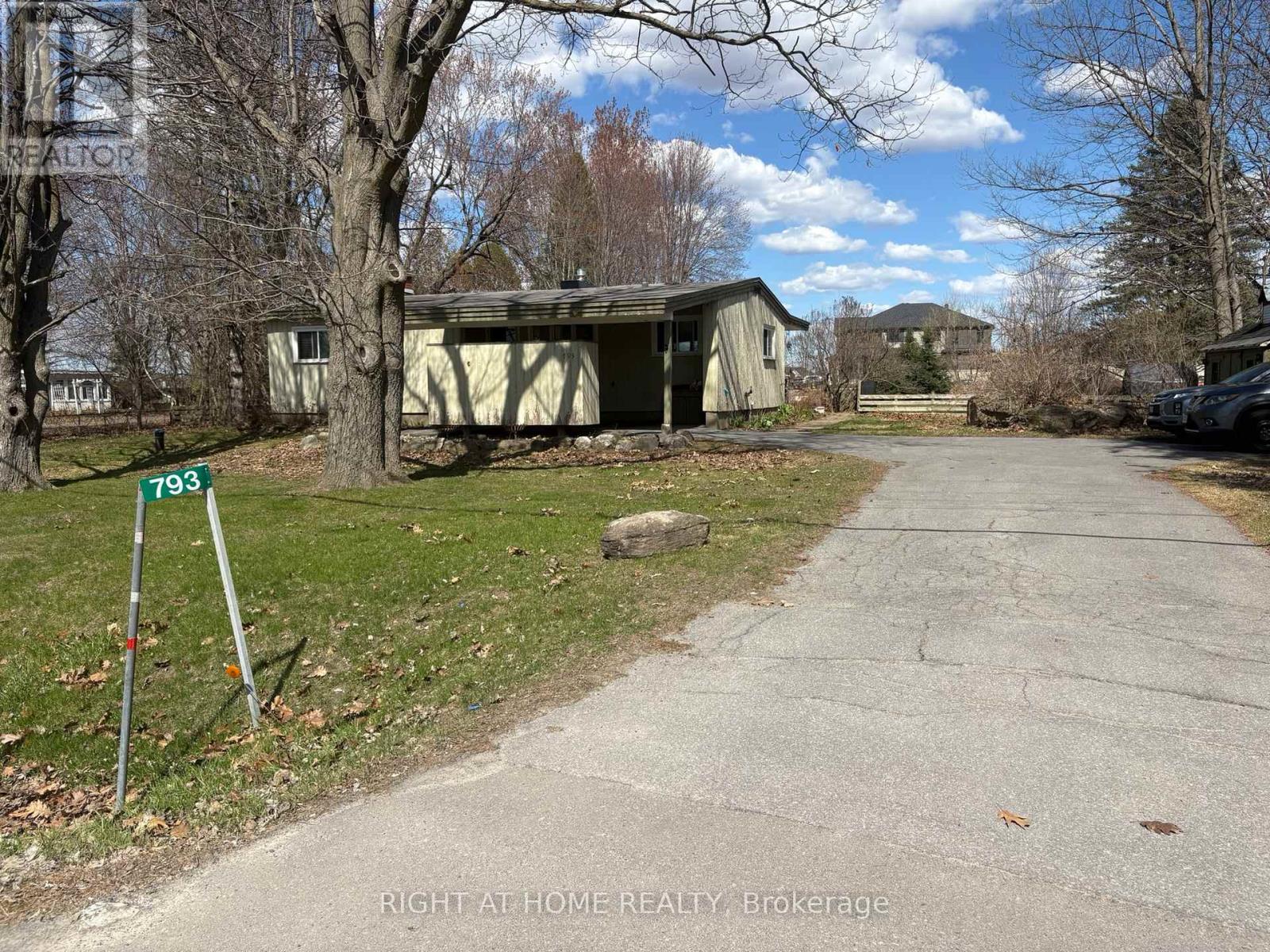 793 RIVER ROAD, Ottawa, Ontario